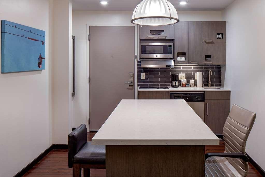 Hyatt House New Orleans Downtown Hotel Room photo